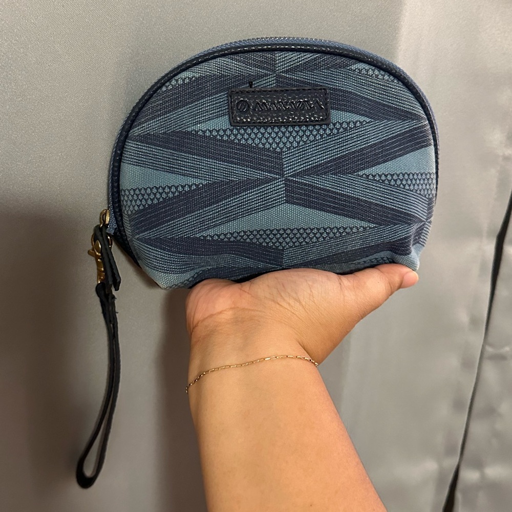 Manaola Blue Wristlet
